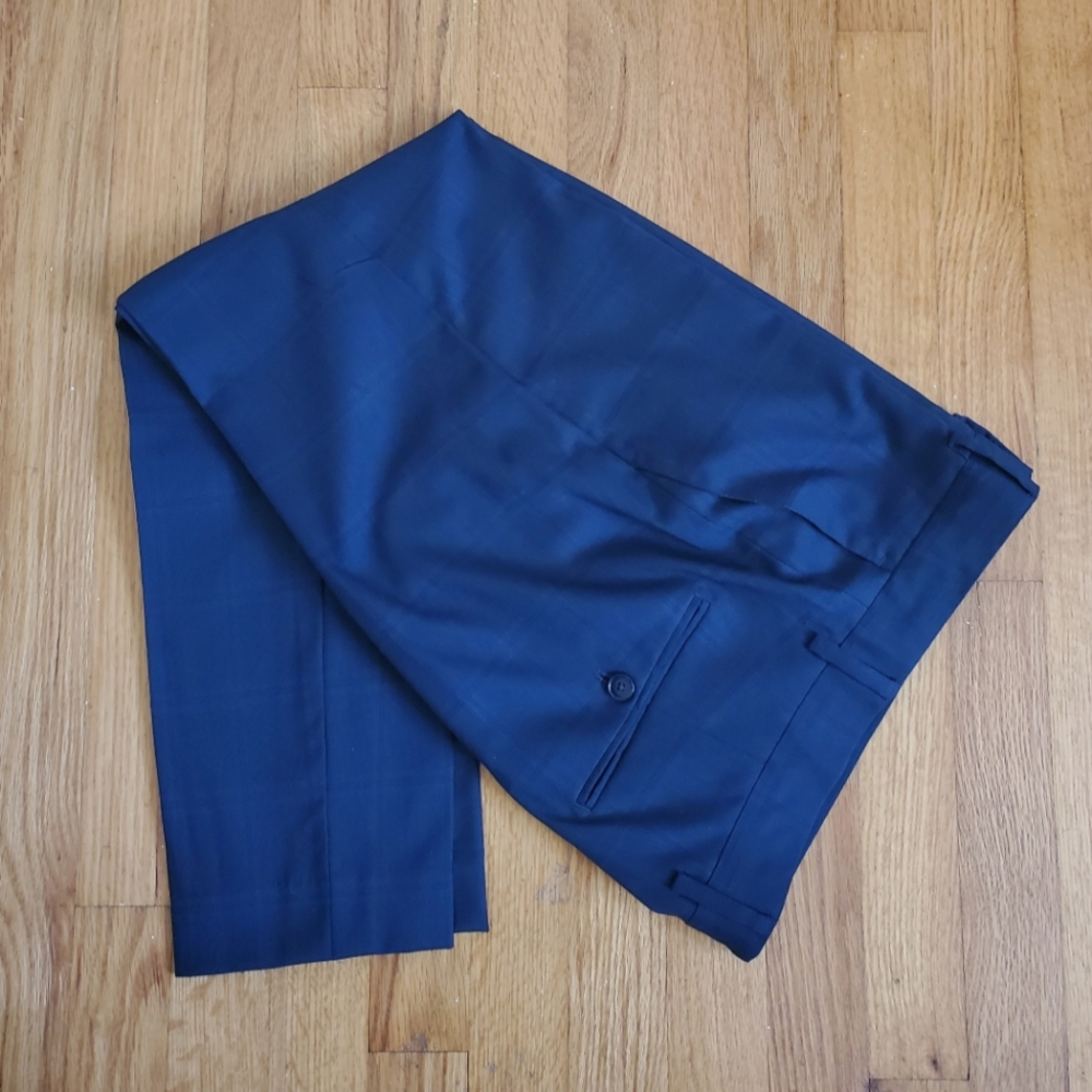 Stretch fabric slim fit suit pants